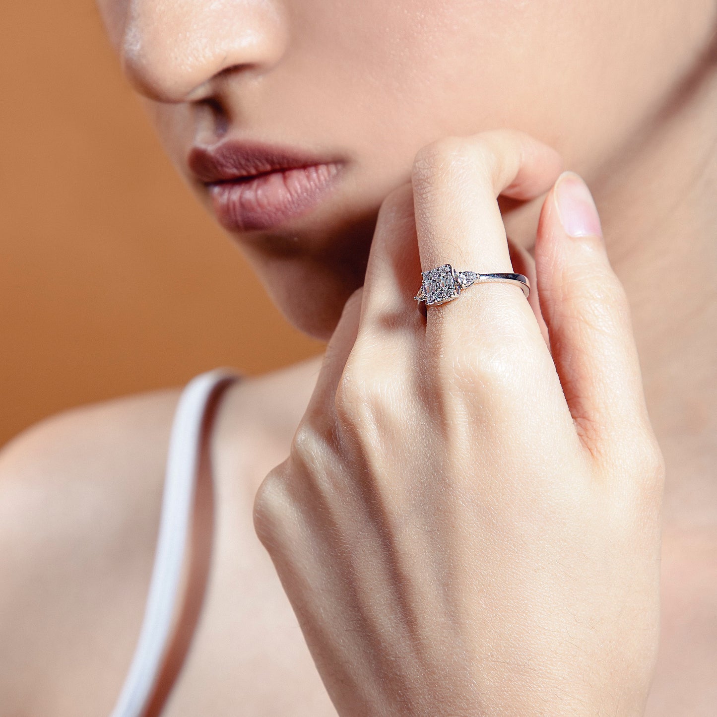 RUBY OVAL ETERNA RING