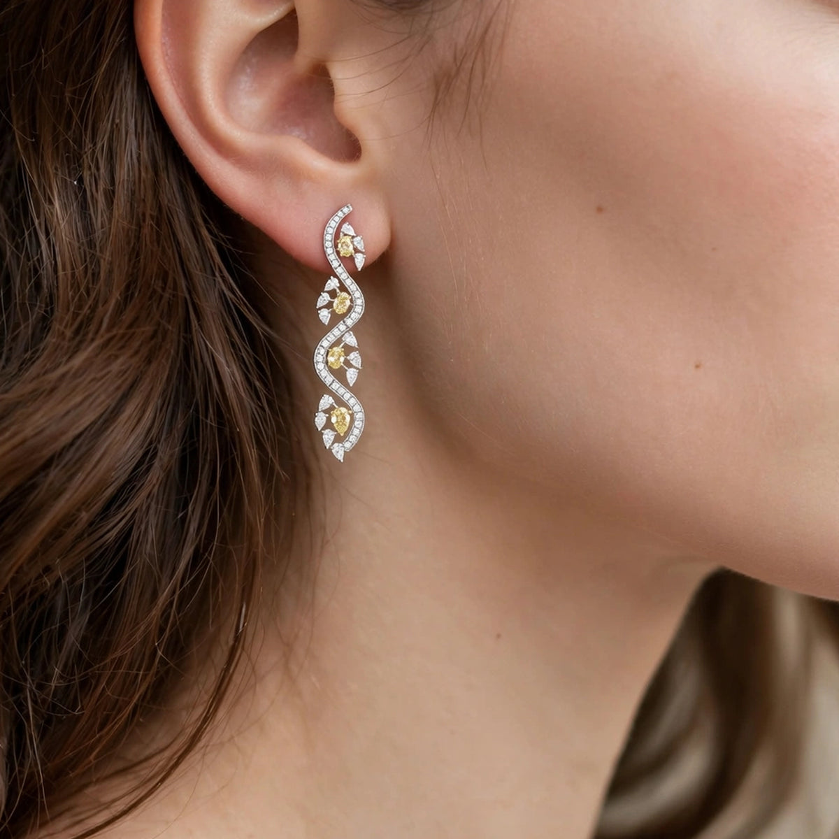 ELYN FANCY EARRING