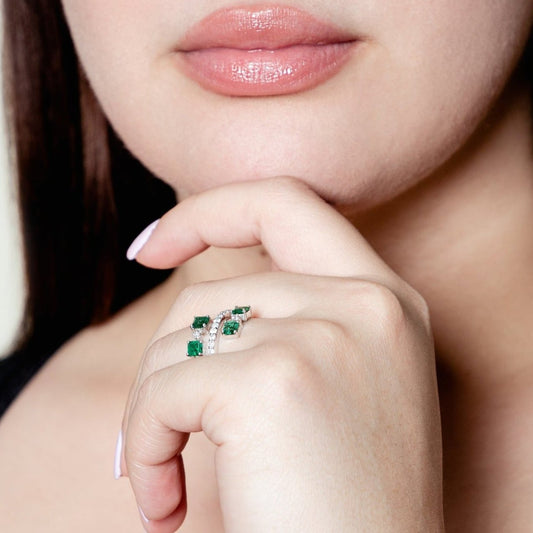 EMERALD FANCY LUMINE RING