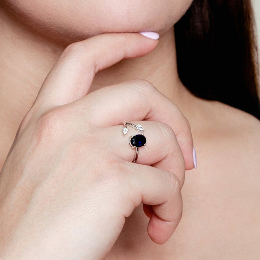 ENTWINED EMERALD HALO ETERNA RING