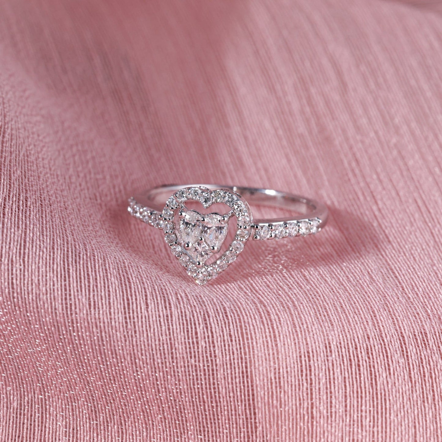HEART SOLITAIRE FANCY RING