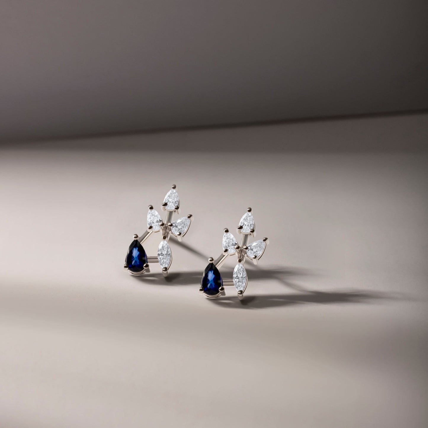 RADIANT SAPPHIRE LUMINE EARRINGS