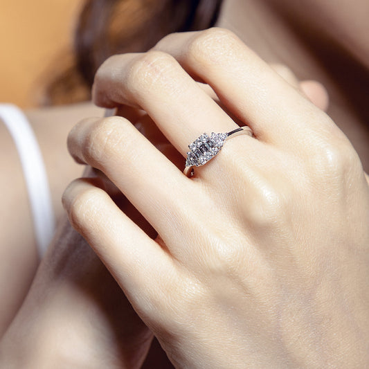 BAGUETTE ROUND FANCY RING