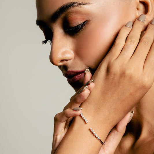 PEAR FANCY ETERNA BANGLE