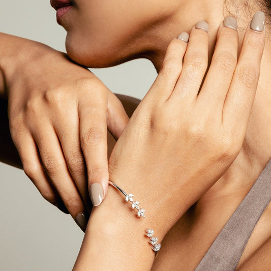 FLOWER FANCY BANGLE