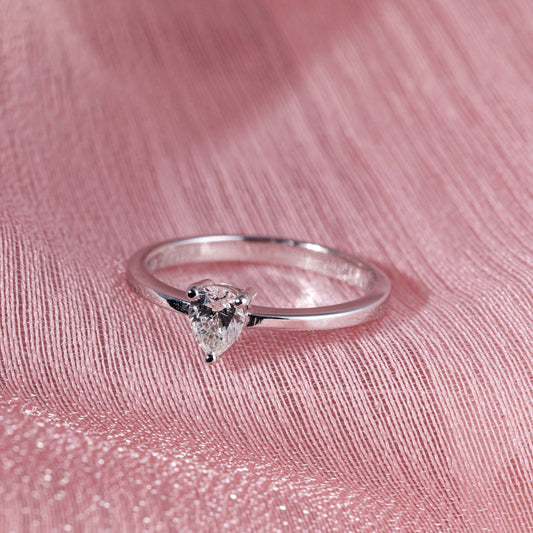 FANCY SOLITAIRE ETERNA RING