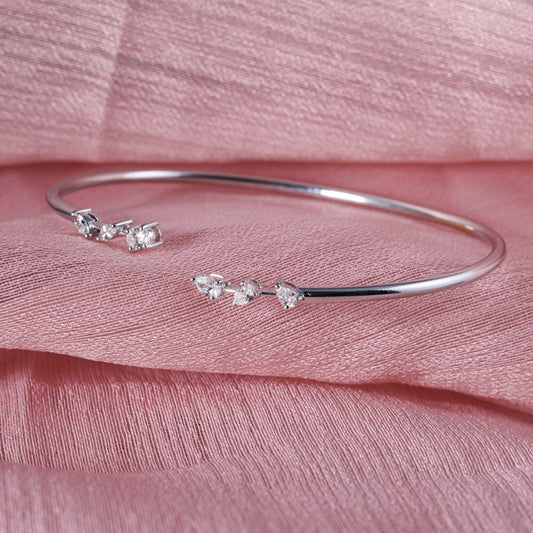 PEAR ETERNA BANGLE