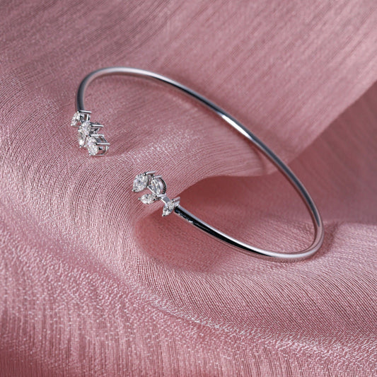 PEAR FANCY ETERNA BANGLE