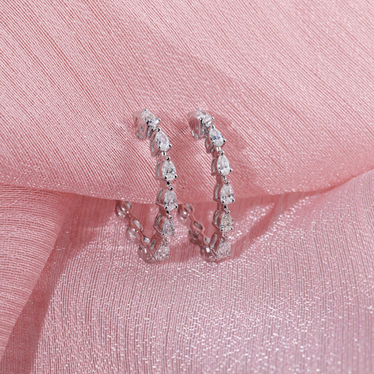 SPARKLING PEAR FANCY EARRING