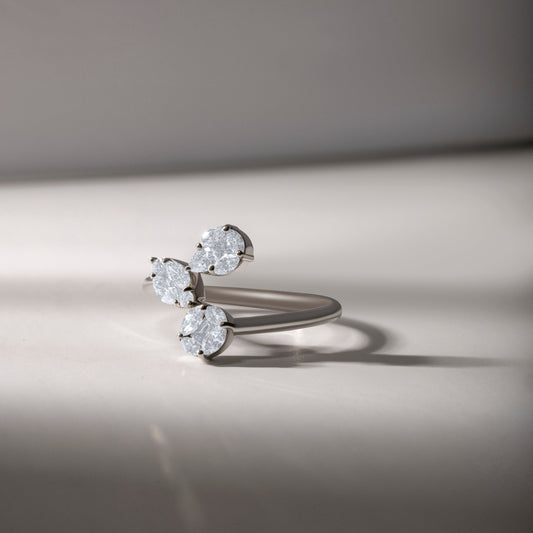 FANCY ARROW ETERNA RING
