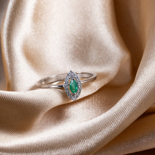 EMERALD FANCY ETERNA RING