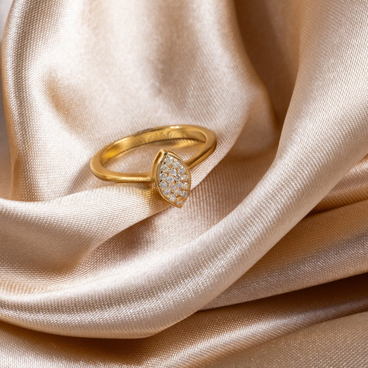 FANCY SOLARA RING